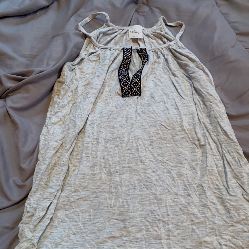 Gray tank top
